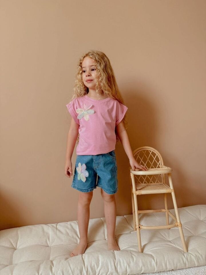Kız Çocuk Zambak Çiçek Detaylı Kot Şortlu Takım Pembe  (6-D)