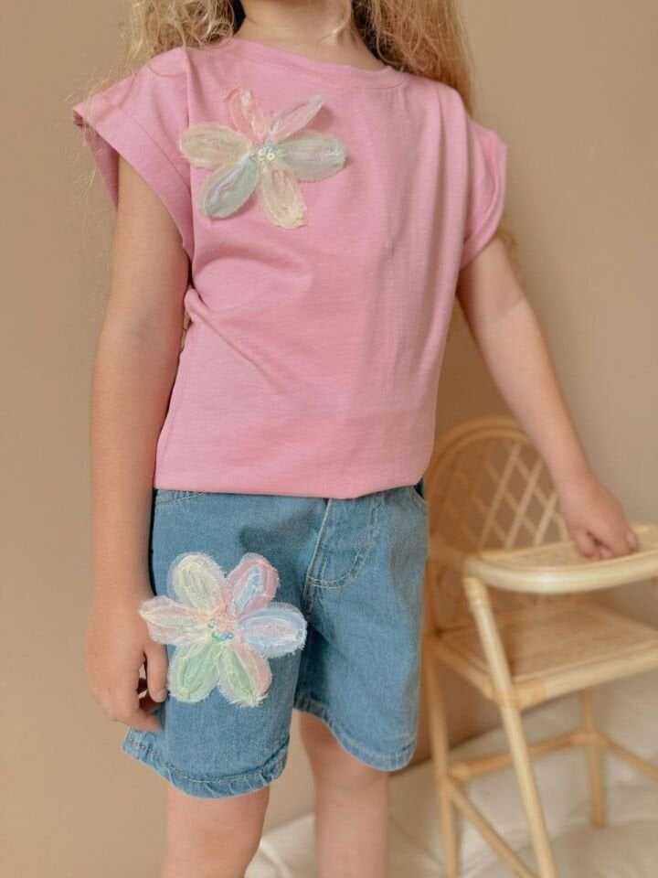 Kız Çocuk Zambak Çiçek Detaylı Kot Şortlu Takım Pembe  (6-D)