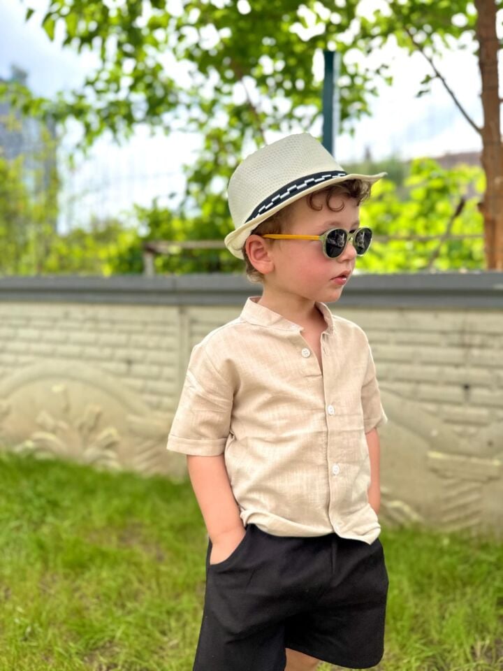 Bej Gömlek Siyah Şort Hasır Şapkalı Erkek Çocuk Takım (1-D)