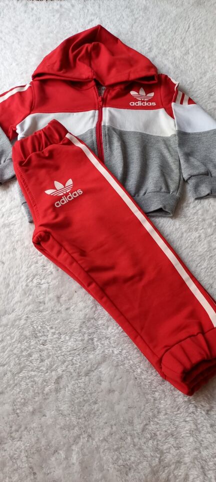 Adidas Kapşonlu Alt Kırmızı Beyaz Şeritli Takım