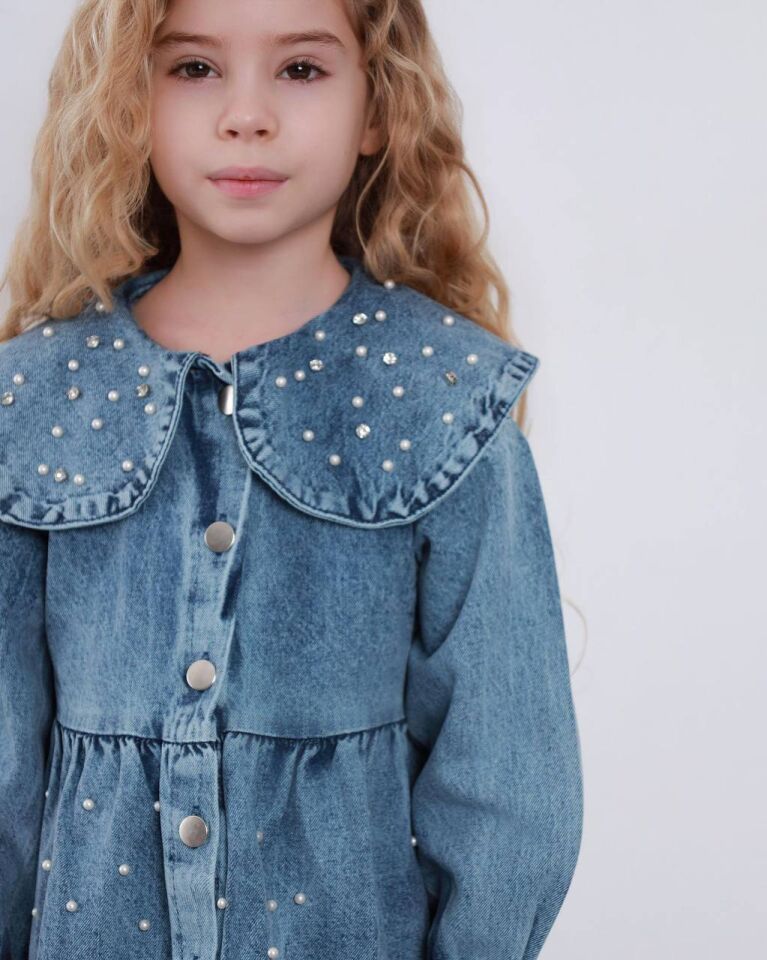 İncili Önden Metal Düğmeli Kolu Büzgülü Kot Elbise