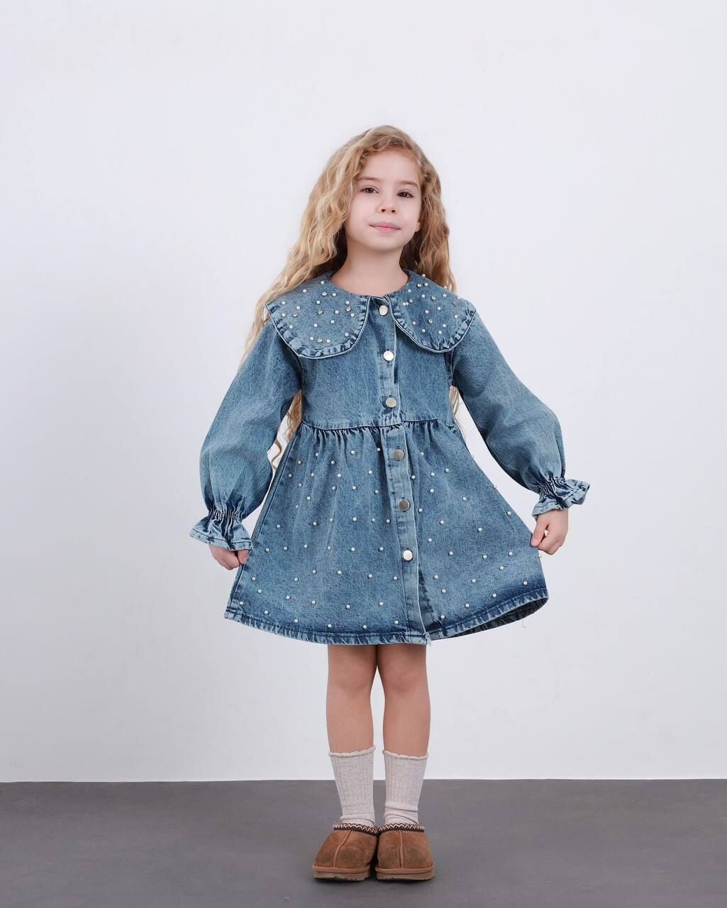 İncili Önden Metal Düğmeli Kolu Büzgülü Kot Elbise