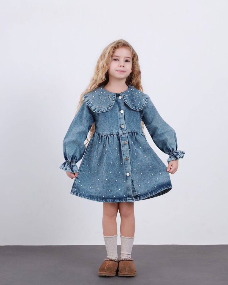 İncili Önden Metal Düğmeli Kolu Büzgülü Kot Elbise